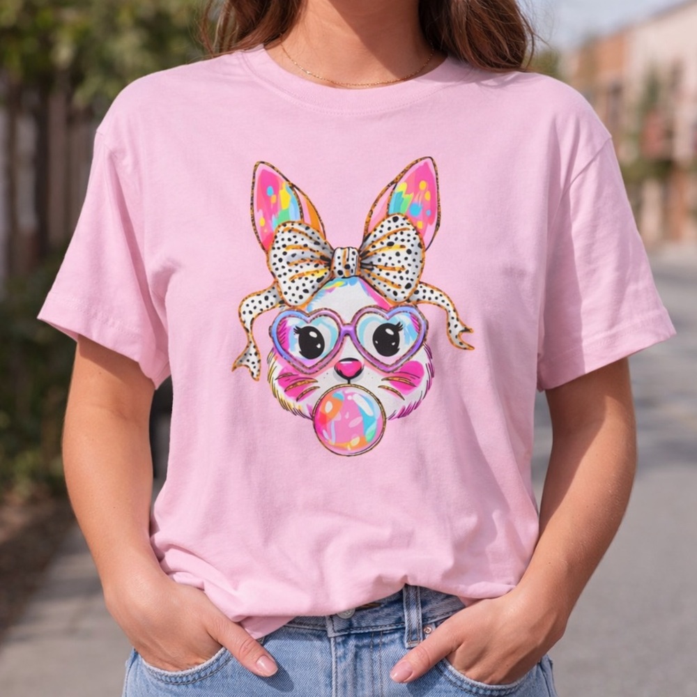 Comfort Colora Pink Graphic T-Shirt with Bunny Design